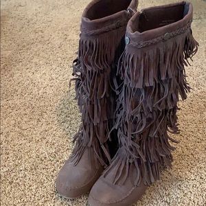 Fringe Mocassin Boot